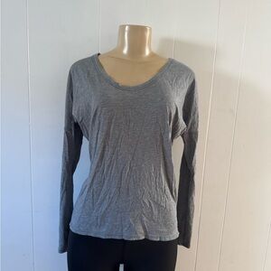Lululemon sport long sleeve top size 8